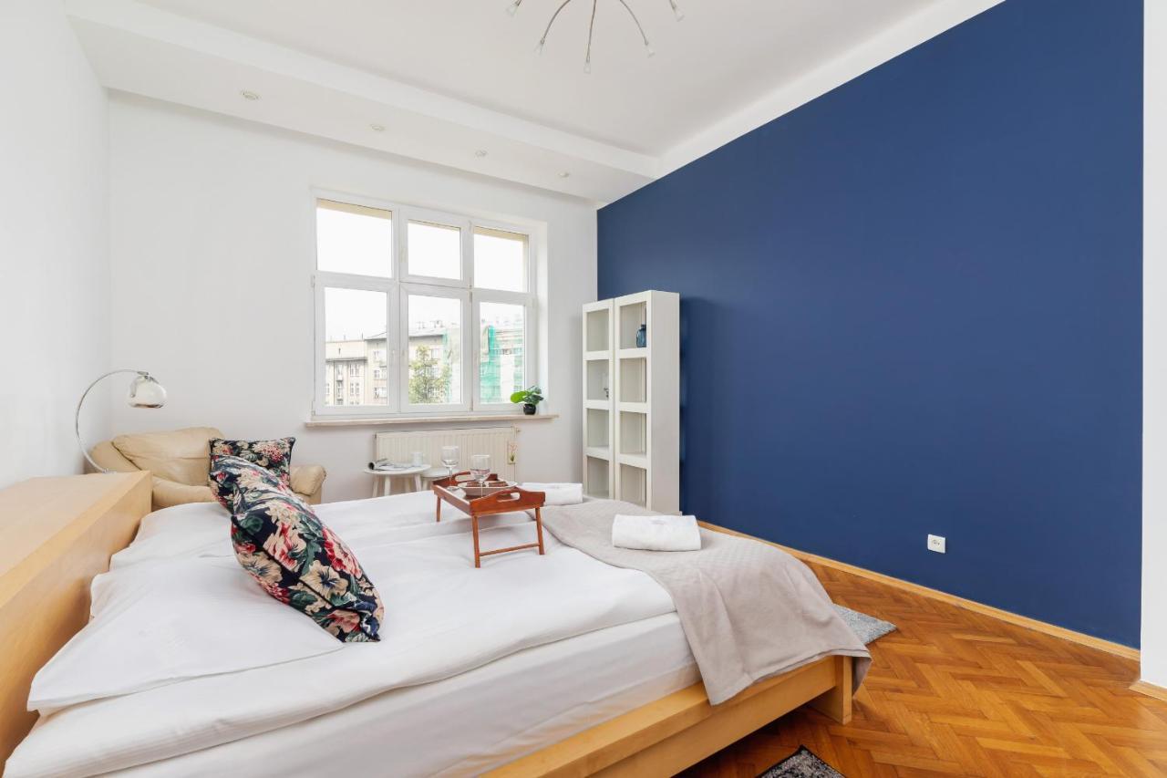 Slowacki Avenue Family Apartments Cracow By Noclegi Renters Krakow Exterior photo